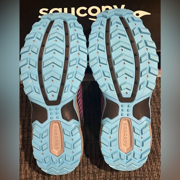 Saucony Women's Excursion TR15 Athletic Shoes size 9 new in box black purple - Picture 7 of 9